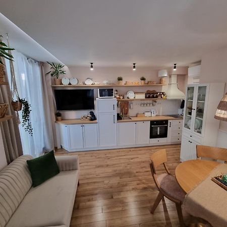 Apartment Polina - 2Bd Next To Sea Garden Варна Екстер'єр фото
