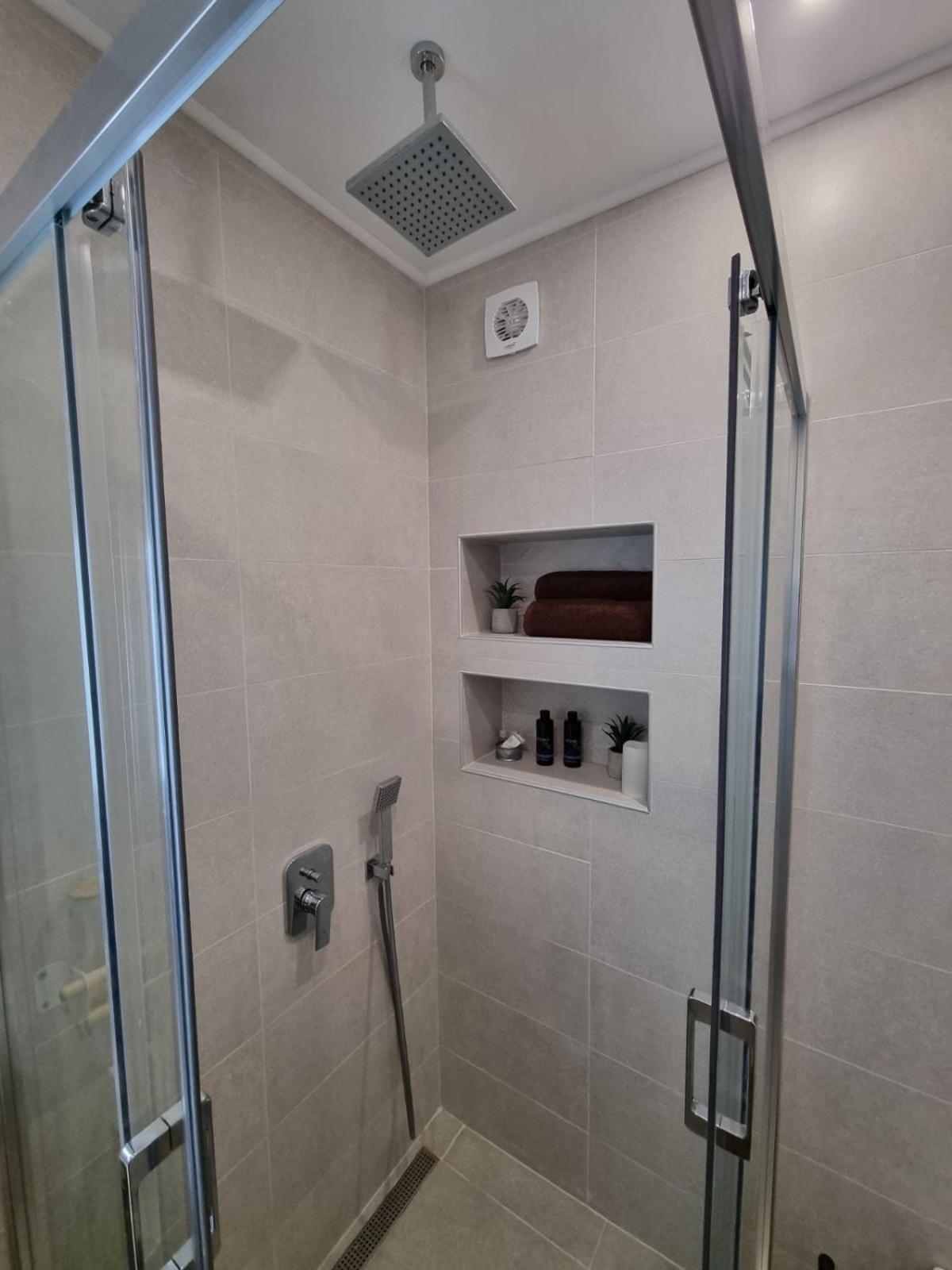 Apartment Polina - 2Bd Next To Sea Garden Варна Екстер'єр фото