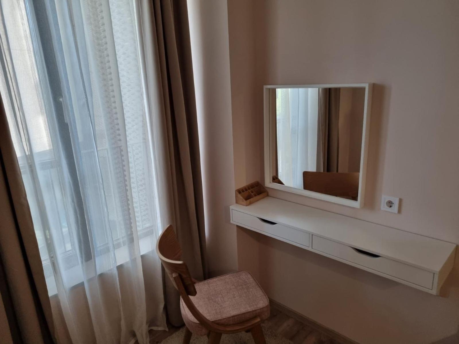 Apartment Polina - 2Bd Next To Sea Garden Варна Екстер'єр фото