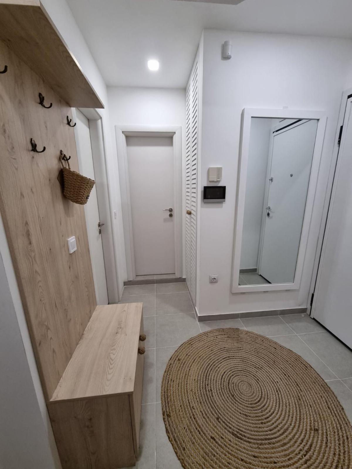 Apartment Polina - 2Bd Next To Sea Garden Варна Екстер'єр фото